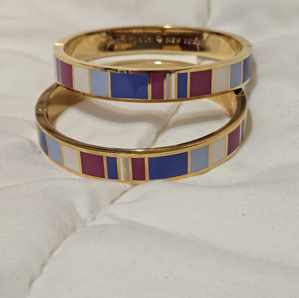 Bracelets - Picture 3 of 3